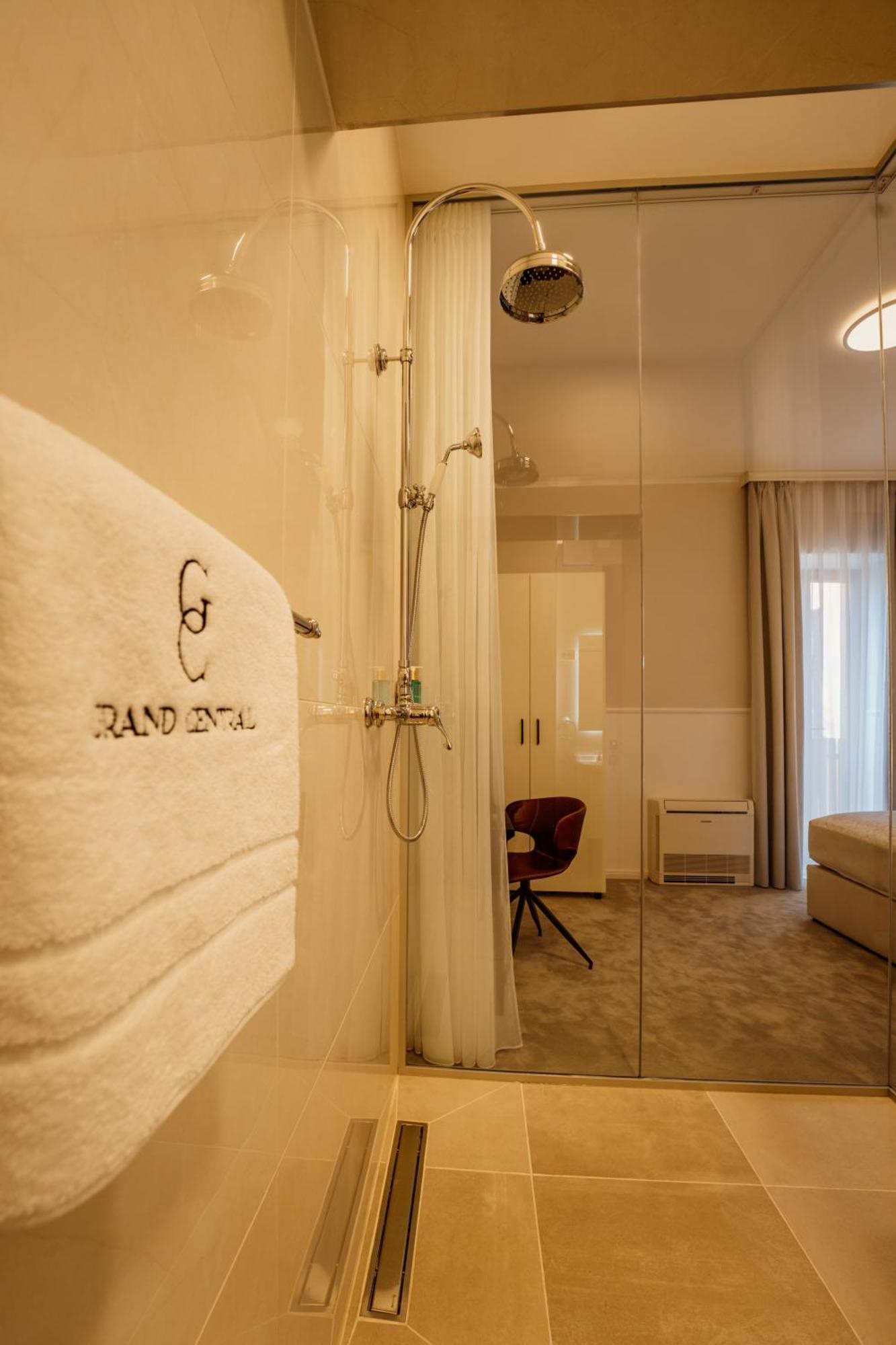 Grand Central Ljutomer Eksteriør billede